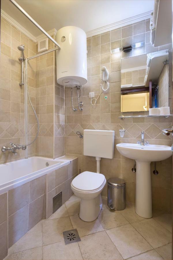 Apartment Kovacevic Old Town Budva Buitenkant foto